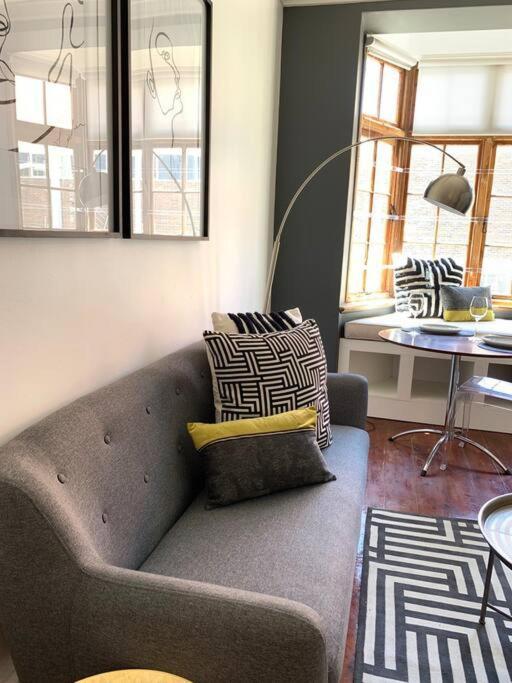 1-Bedroom Sea Point Gem - Perfect Location! 케이프타운 외부 사진